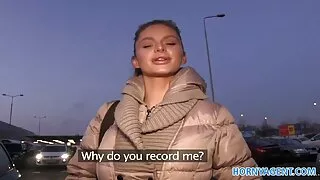 Milf өгсөн залуу түүний халзан pussy Шинэ жилийн