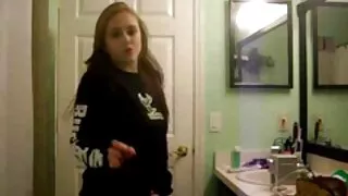 Skinn Ragazza 20 настай охин порно дахь карьерынхаа төлөө ажлаасаа гарчээ