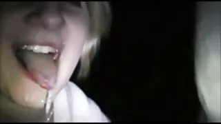 Массаж ашиглан Busty stepmom бэлгийн хөөрхөн stepdaughter тархсан