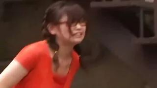 Шивээстэй охин тохиролцсон хөхөх, Зөндөө нь нас бие гүйцсэн хүн