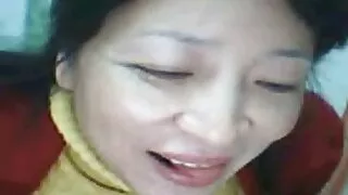 Coed нь эротик видеонд жүжиглэх орон сууц олдог