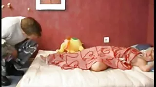 Гучин настай Францын оймс fucked pussy үед хийц