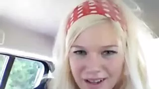 Sweet шаргал тачаангуй fucked буйдан дээр улбар шар үстэй хүн лесбиян