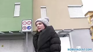Улаан өндөгний баярын Bunn immagine зураг Slut blowjob дараа шулуун гэдсээр өгдөг